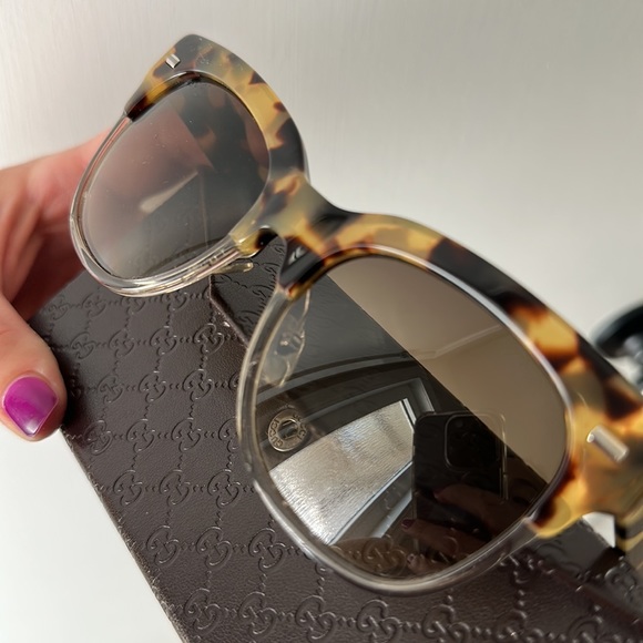 Gucci sunnies - Picture 4 of 7